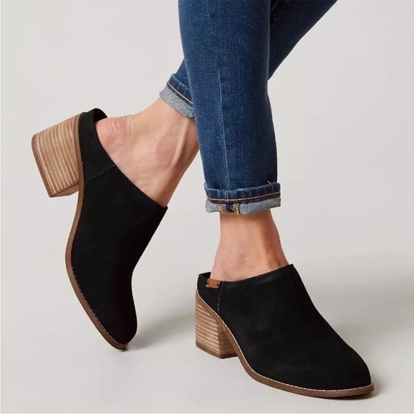 TOMS Leila Mules Black Suede Slip On Stacked
Block Heel Shoes Womens Size 7.5 - Picture 1 of 10